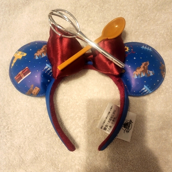 Disney Official Food and Wine Festival Ears (3 available) - Picture 9 of 12